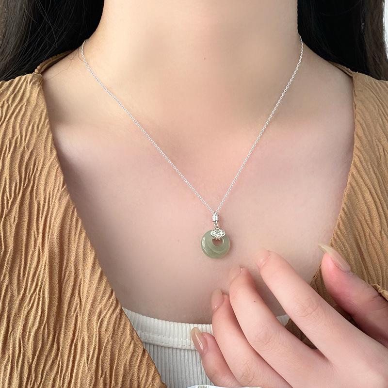 Colier nou cu fermoar de siguranță în stil chinezesc pentru femei, lux ușor, nivel înalt, stil național, cadou cu lanț de claviculă China-Chic