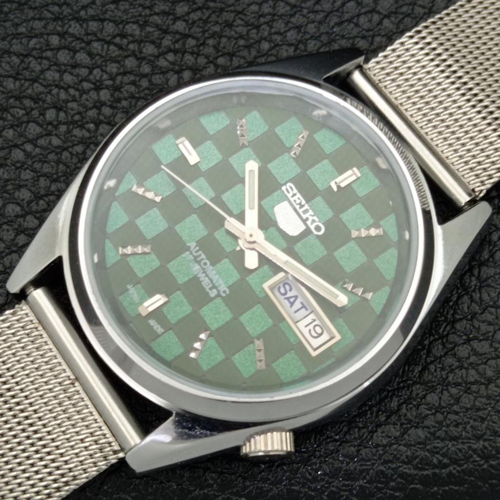 JAPAN VINTAGE SEIKO 5 AUTOMATIC REFURBISHED MENS GREEN DIAL WATCH a440408-4 Sk-a440408