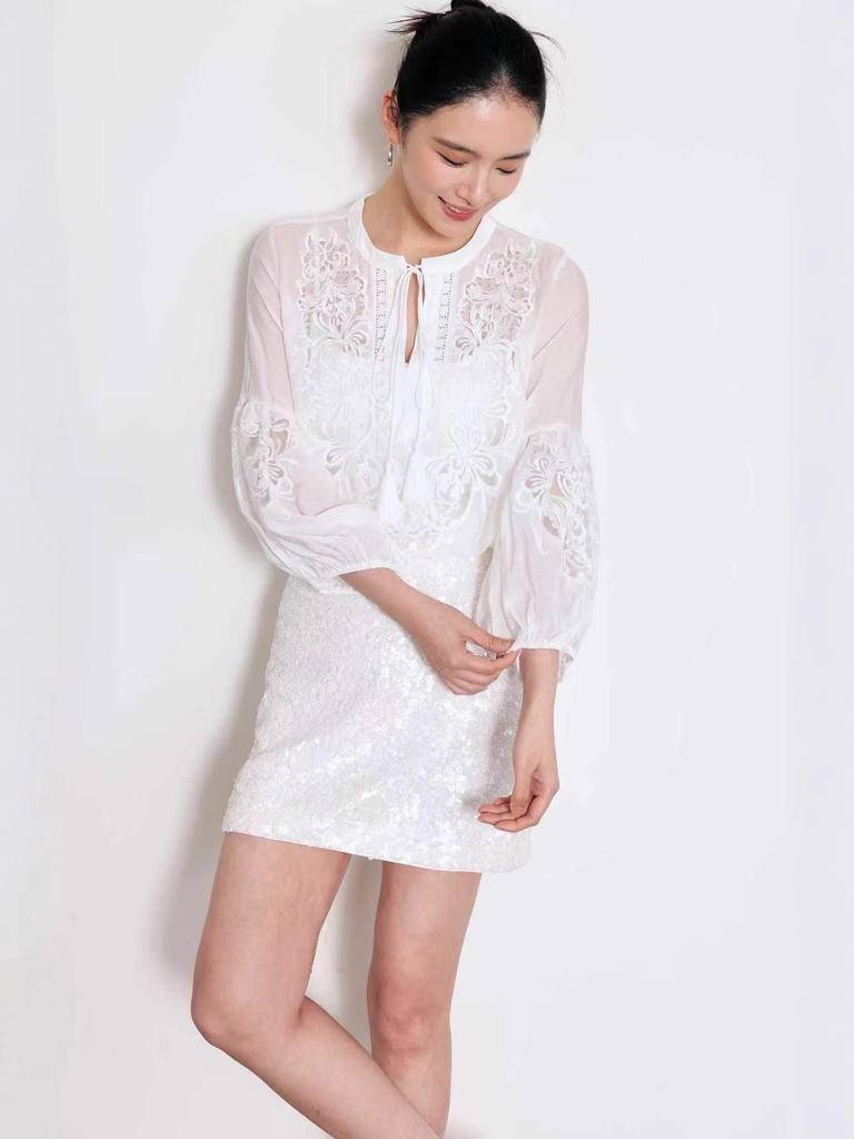 2026 Spring French Court-Style Embroidered Women's Lace Puff Sleeve Top