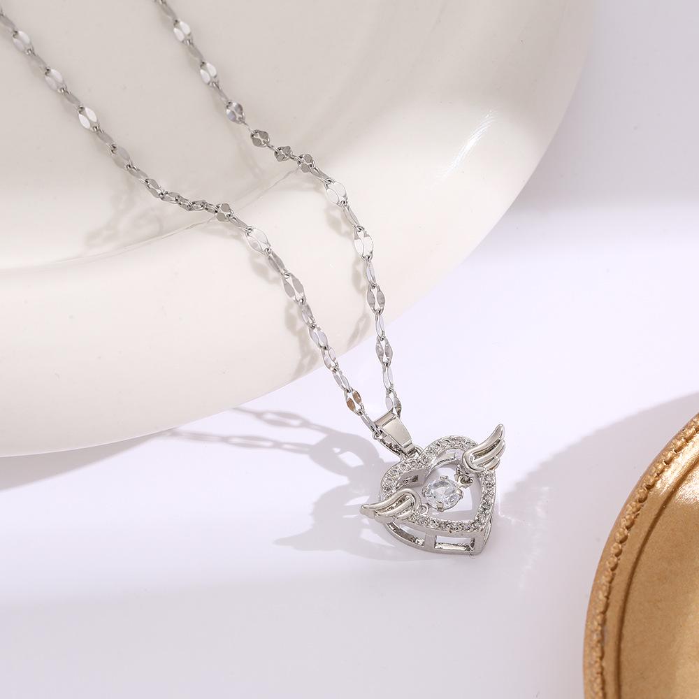 Hochwertige Damen Halskette aus Titanstahl mit vierblättrigem Kleeblatt - Nicht verblassend, vielseitige Schlüsselbeinkette