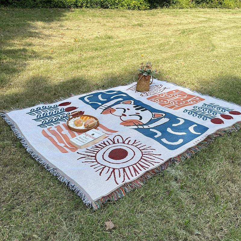 Retro Outdoor Picnic Blanket - Moisture-Proof, Thick, Portable, and Ins Style