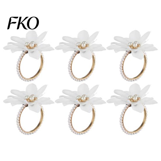 Serviettenring 6 Stück Weiße Lotusringe, Chiffonblumen Metallhalter, Weicher Stoff Perlen-Dinnerringe für Hochzeit Junggesellinnenabschied Tisch
