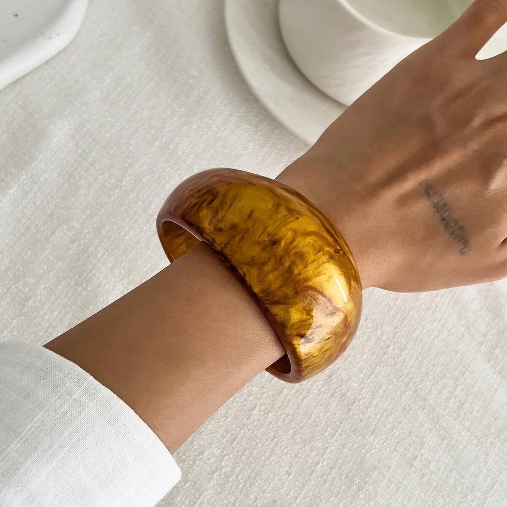 SHIXIN 3 Styles Retro Brown Thick Resin Acrylic Wide Bangle Bracelet for Women Simple Irregular Geometric Stackable Bangle New