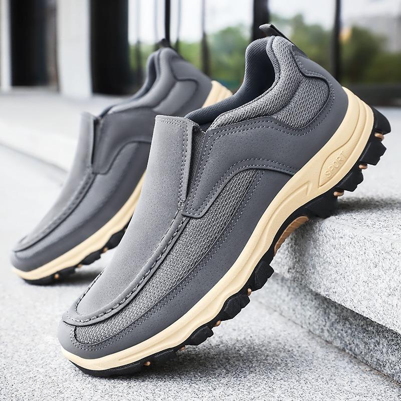 Fashion Handmade Men Moccasin Shoes Casual Outdoor Slip On Loafers Men Anti Slip Wear-resistant Sneakers Dad Flats Casual Walking Shoes