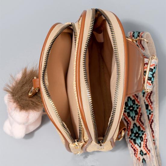 Women Crossbody Pack Straw Woven Chest Bag with Ethnic Strap Boho Shoulder Bag Crossbody Purse for Travel Vacation Street
