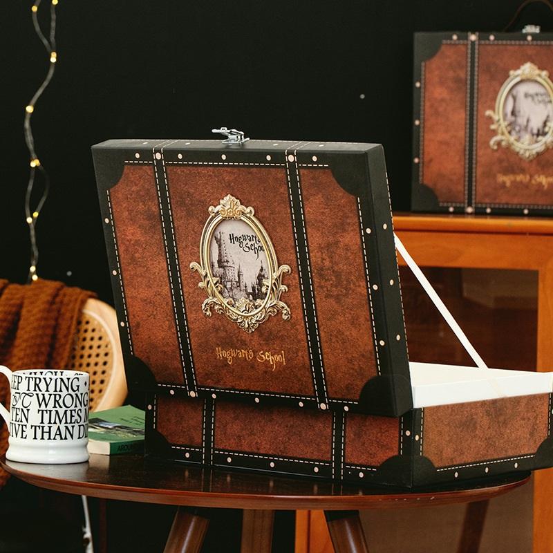 Vintage European Retro Suitcase Large Handheld Storage Box Photography Prop Antiqued Gift Box