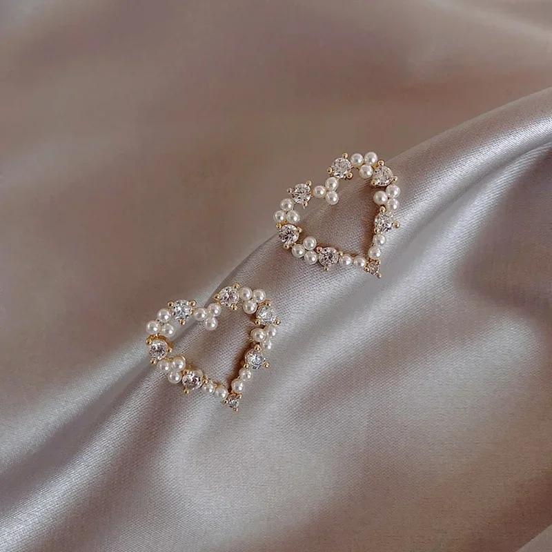 South Korea Small Fresh Sweet Cute Heart Crystal Stud Earrings Temperament Geometric Round Pearl Zircon Party Earings for Women