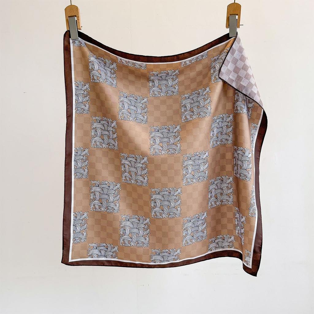 New double-sided silk scarf splicing fashion new versatile neck professional scarf popular recommendation trend
