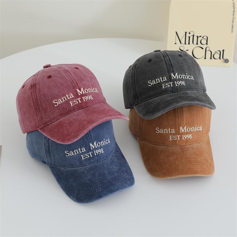 Japanese English Letters Baseball Cap Neutral Style Men and Women Can Wear Retro Soft Top Baseball Hats To Make Their Faces Look Small