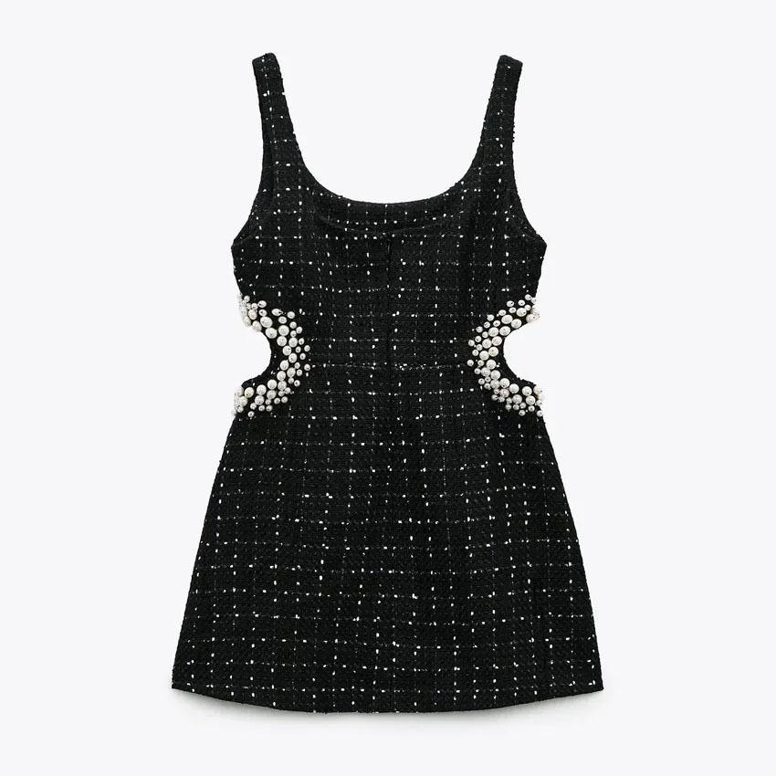 

Осенне-зимнее женское платье-халтер с отделкой из искусственного жемчуга и объемным плетением без талии M чёрный