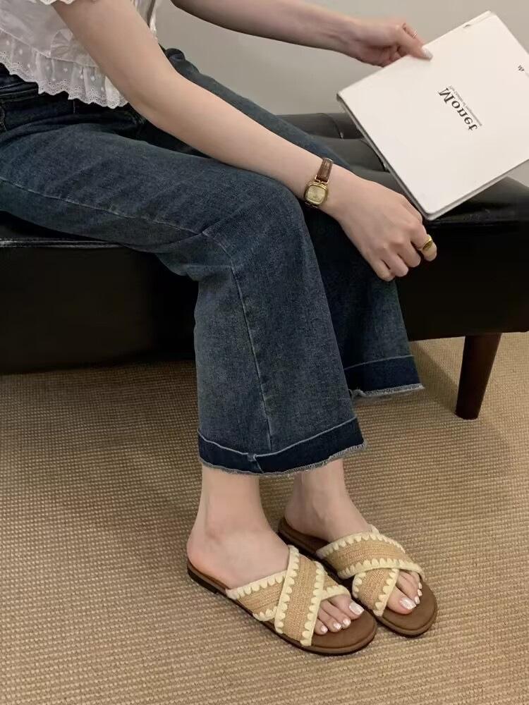 

Ретро плетеные однословные тапочки для женщин, чтобы носить новые красивые крутые тапочки, не устают ноги, плоские сандалии 40