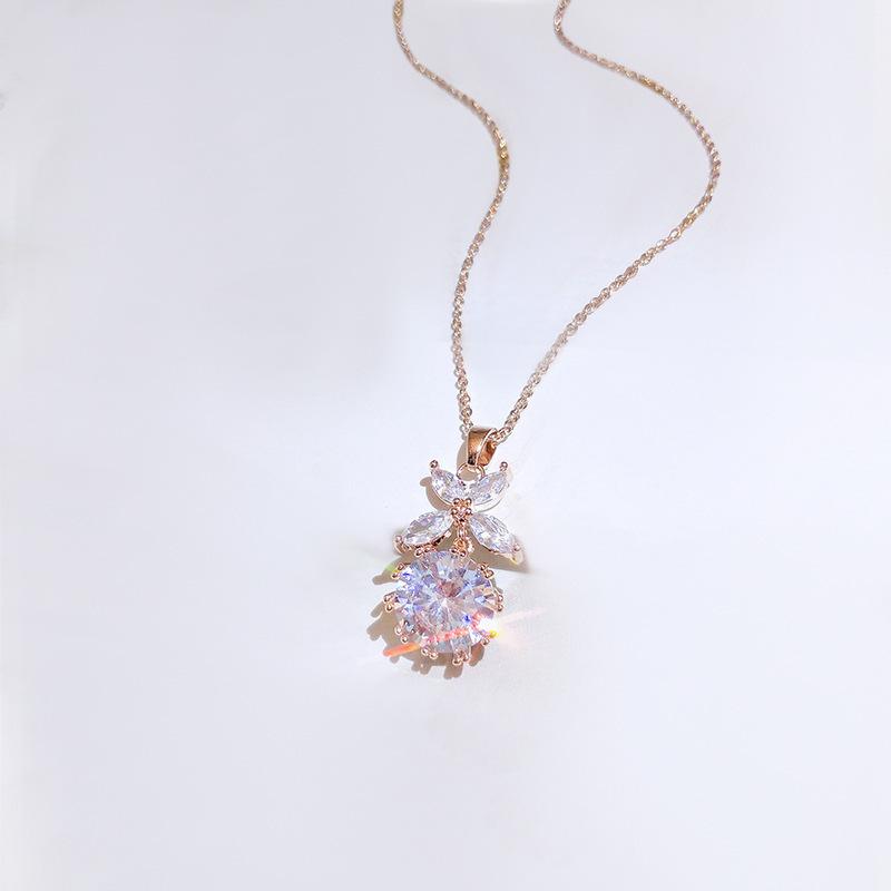 Elegant Rose Gold Clavicle Necklace - Minimalist, Colorfast, Trendy Pendant for Women
