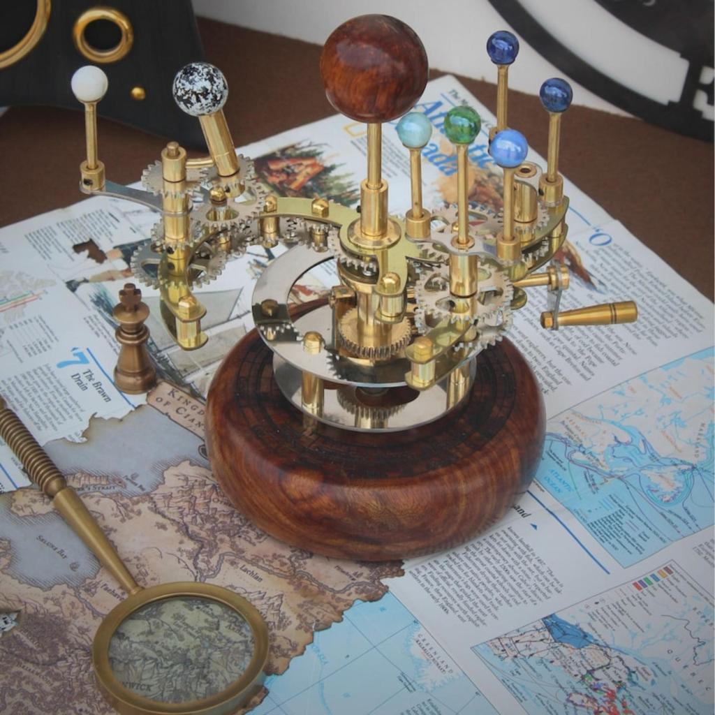 Vintage-Dekor, Sonnensystem, Orrery-Kunst, Meisterwerk, antikes Dekor, ein luxuriöses und einzigartiges Kunstwerk, ein einzigartiges Geschenk für den Ehemann