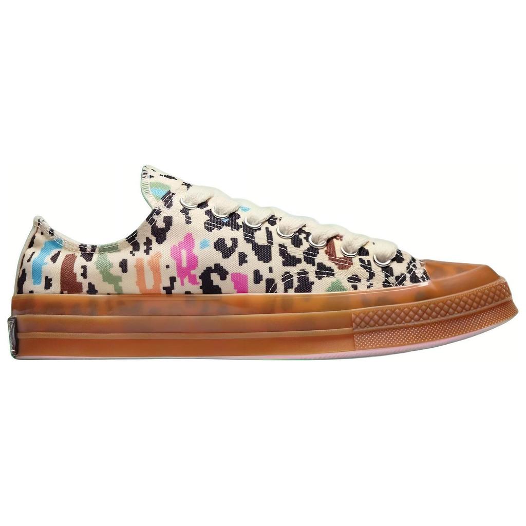 Le FLEUR* x Converse Chuck 70 Durable and Breathable Low-Top Canvas Sneakers for Both Men and Women in Beige Brown