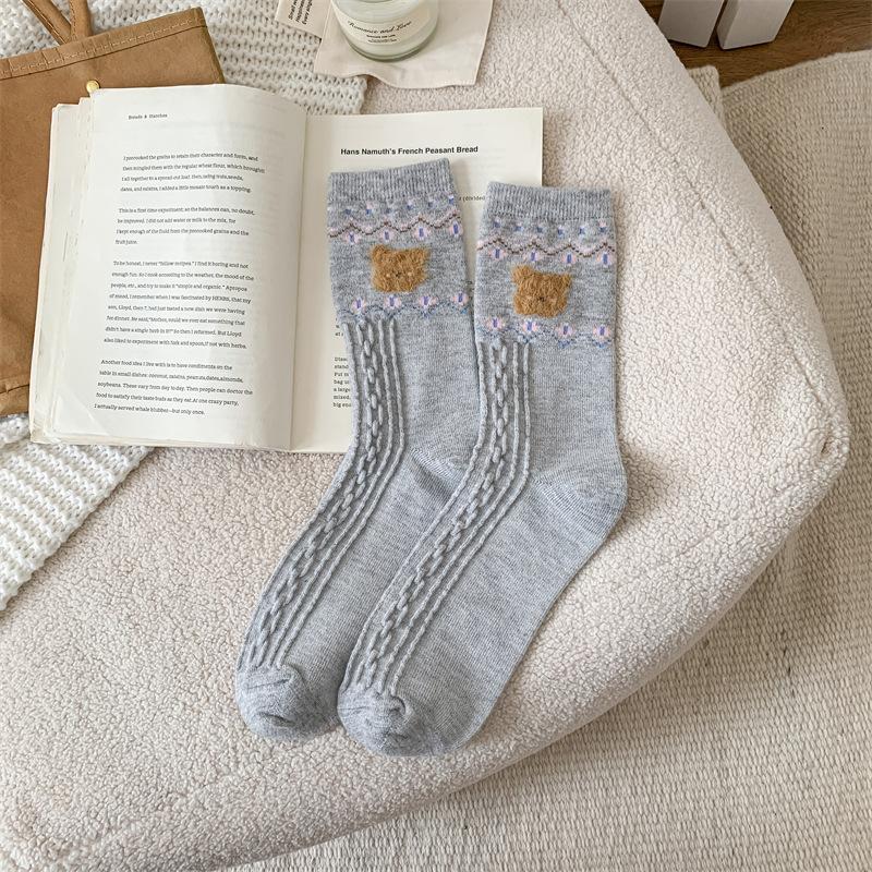 

Женские осенне-зимние махровые носки с мультяшным медведем 1 pair серый