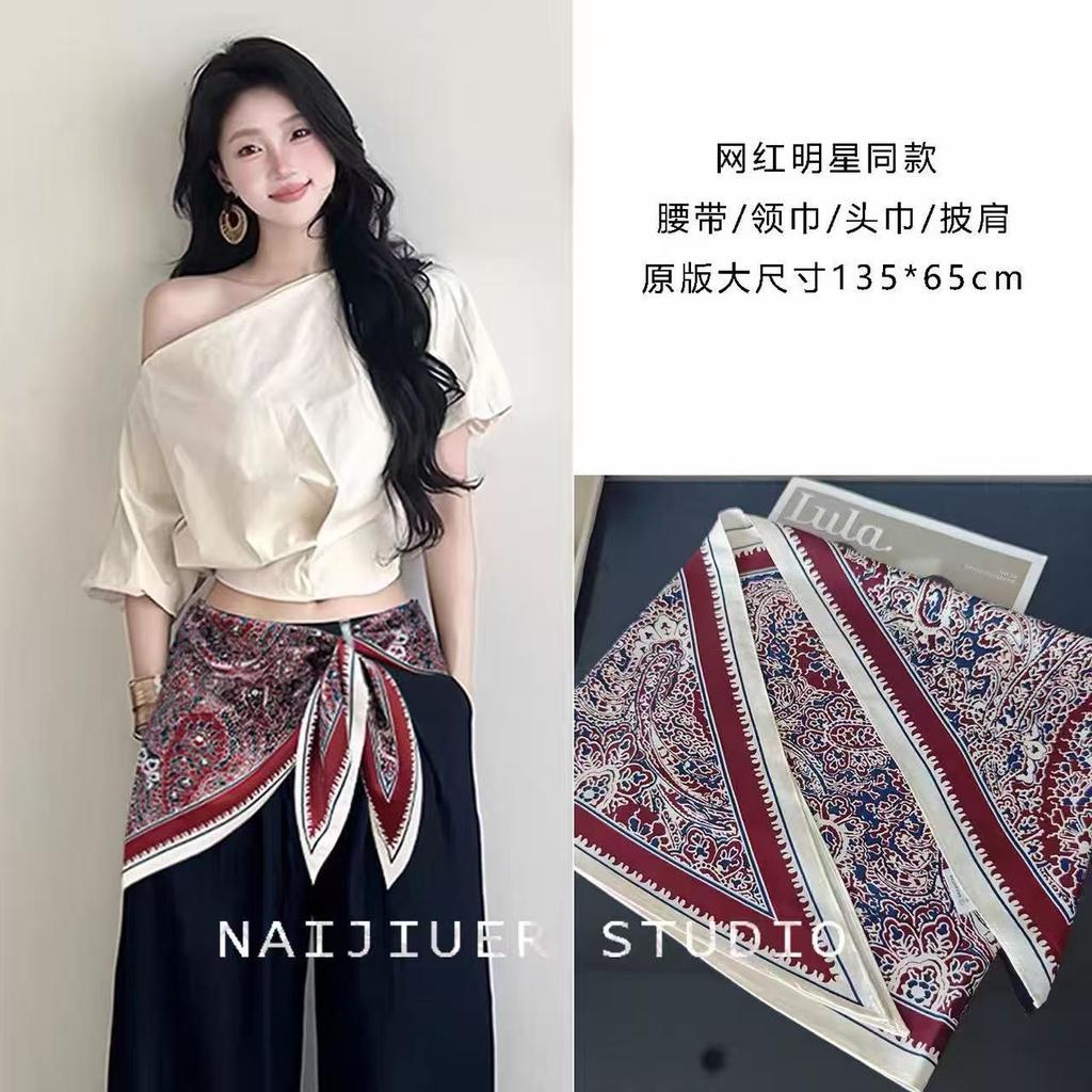 Retro black cashew flower triangle scarf women's autumn and winter high sense fashion versatile silk scarf temperament scarf shawl accessories