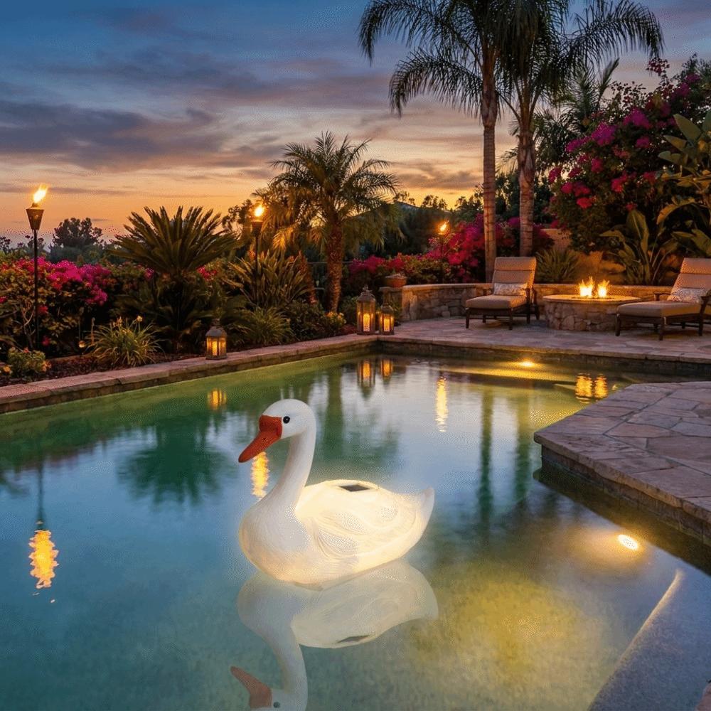 PE Blow Molded Floating Duck Ornament Balanced Buoyant Weighted Bottom Duck Statue Delicate Painting