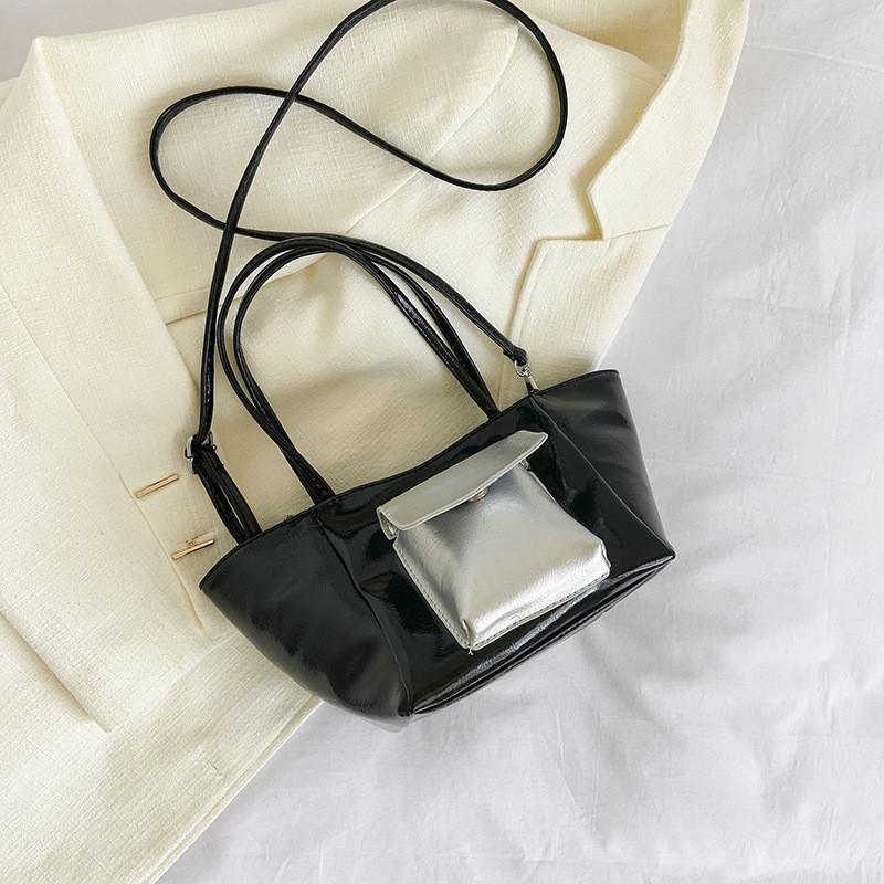 2023 New Summer Stylish Shoulder Bag For Women With Retro Street Fashion Trend Black Silver