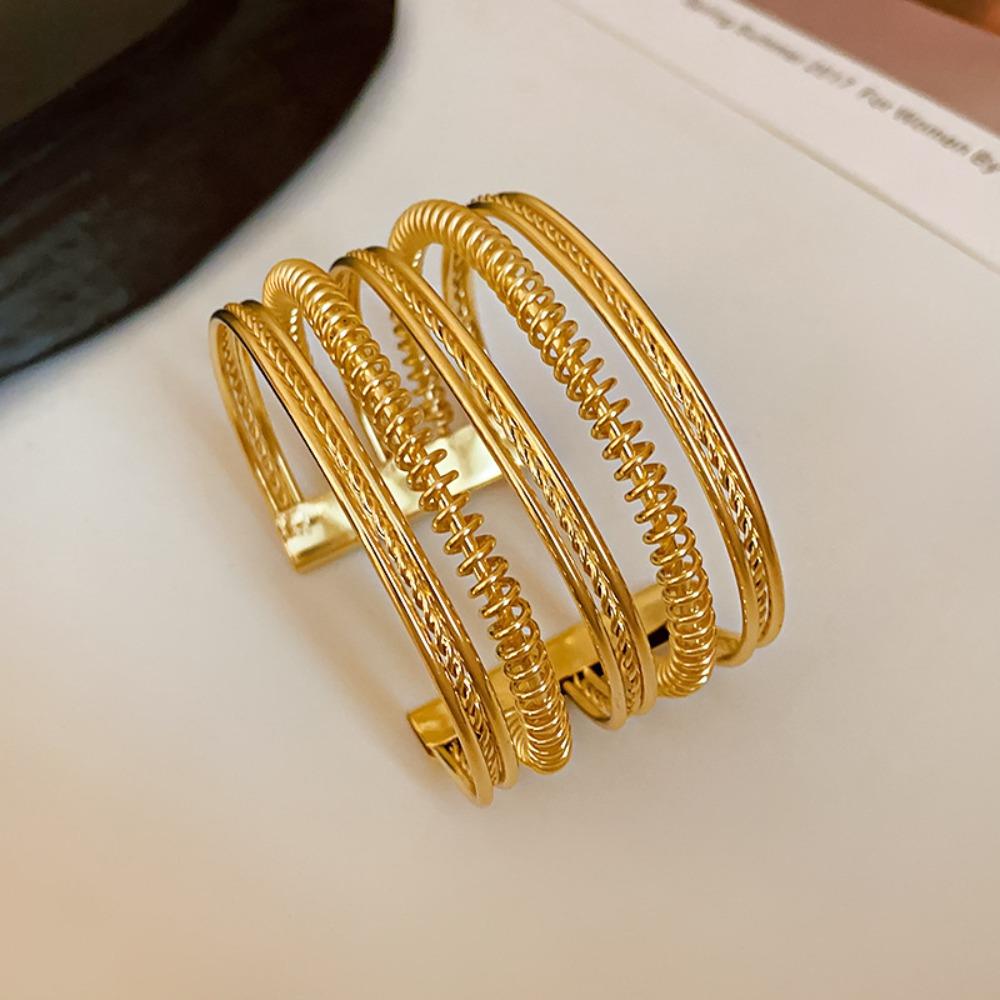 European and American Simple Bracelets, Arm Rings, Niche Cold Wind Temperament Bracelets, High-end Sense and Versatile Jewelry.