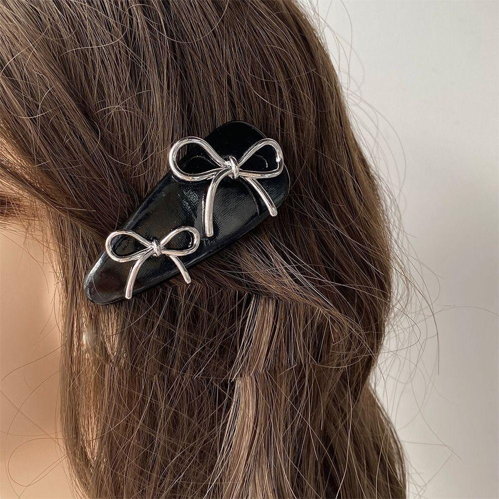 

Solid Color Mini Hair Clip PU Leather Hair Barrettes Fashion Bowknot Hairpin Travel