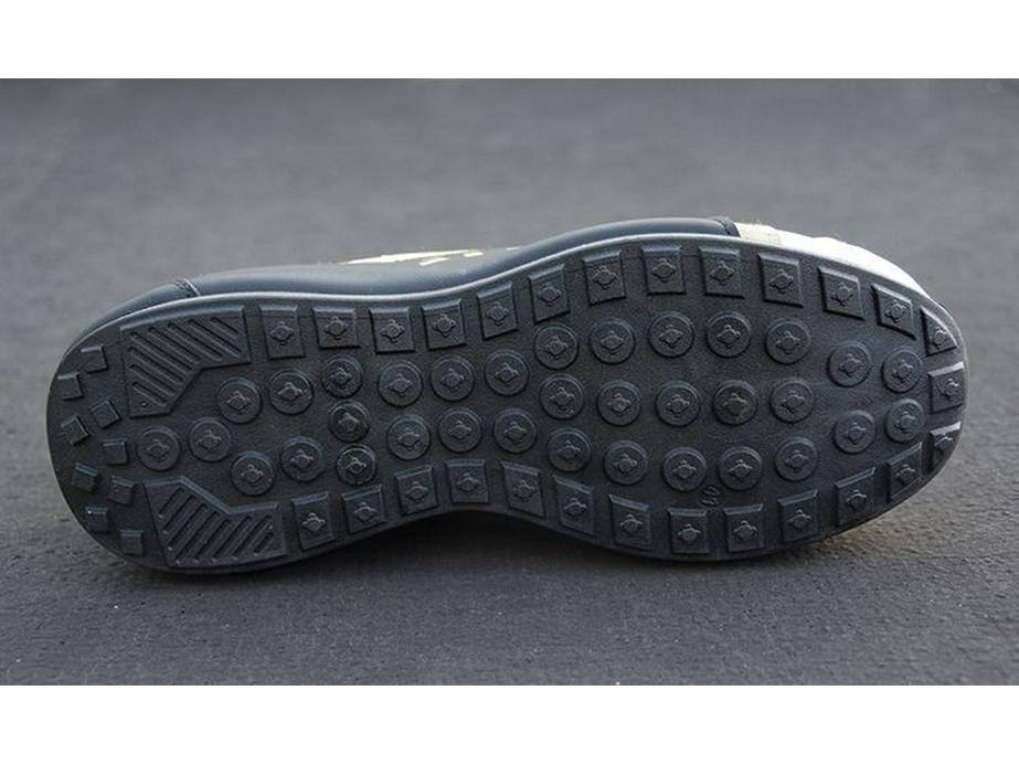 Men's Versatile Leather Fashion Travel Sneakers