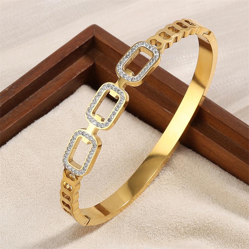 ZAKOL 3Pcs Gold Color Stainless Steel Stacked Bracelet Bangles for Women Geometric Five-Leaf Flower Zircon inlaid Bracelet Gift