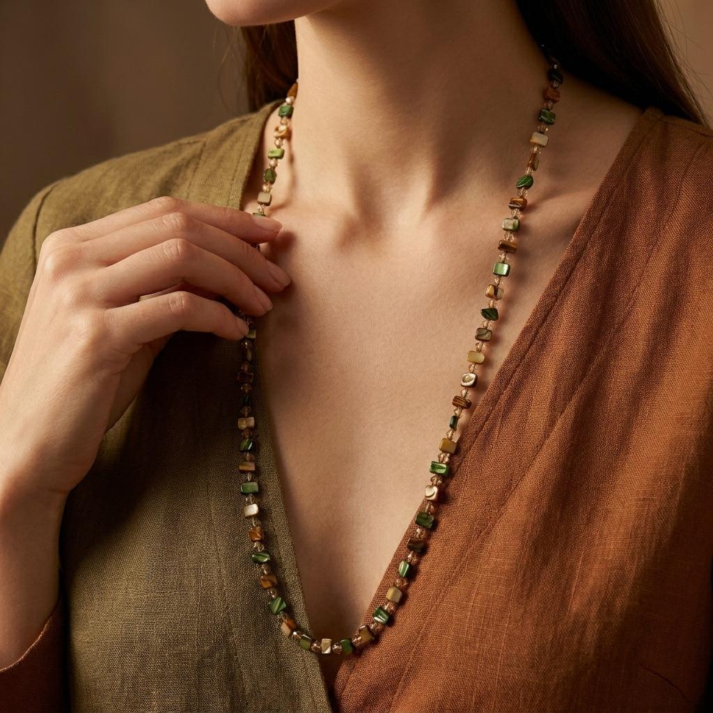 

Vintage Color Shell Beaded Necklace Personalized Double Layer Stacked Bohemian Sweater Chain Premium Neck Chain