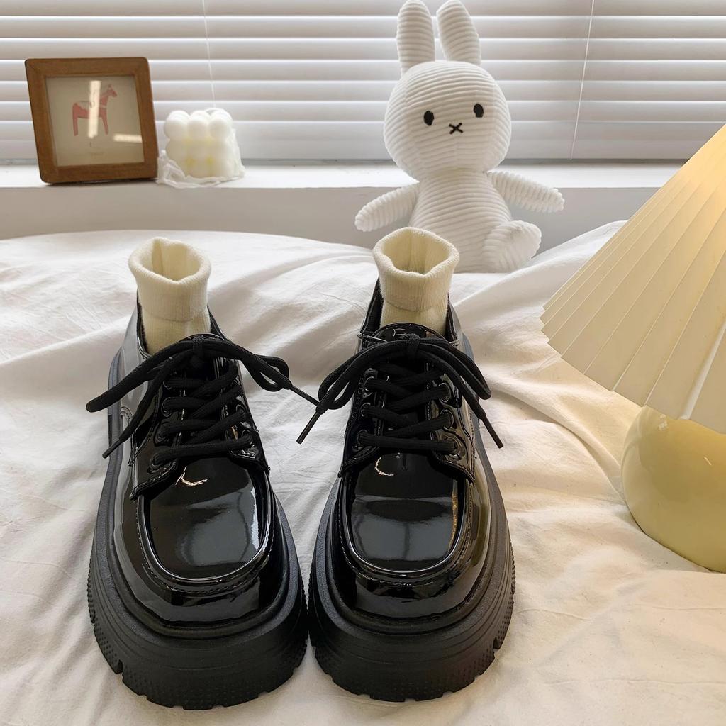 Thick-soled Small Leather Shoes Women's Spring, Autumn and Summer New Thick Heel Retro Lace-up Single Shoes Are Sweet and Cool