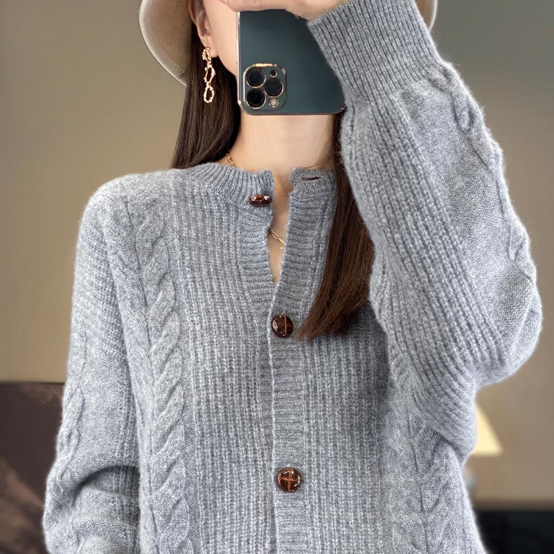 2025 Stylish Women's Retro Pure Wool Knit Cardigan - Slimming Casual Loose Long Sleeve Autumn Winter Sweater