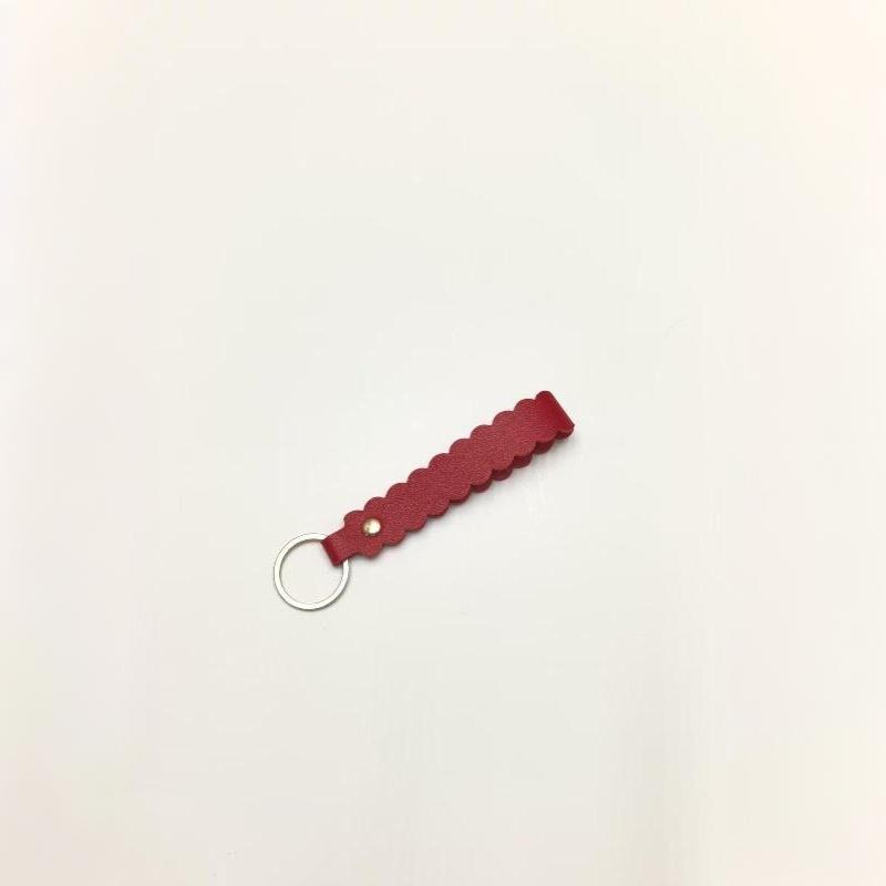 Leather Wave Edge Key Ring Holder 1Pcs Wavy Scalloped Design Soft Keychain Stylish Bag Pendant for Travel Outdoor Use