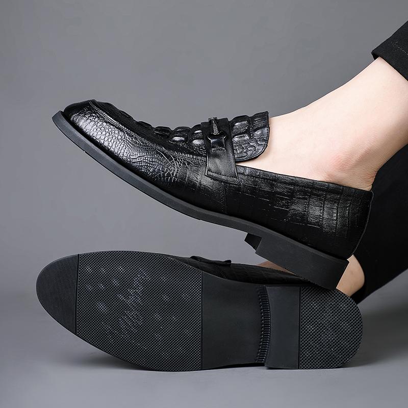 2024 New Fashion Business Leather Shoes Dress Groom Shoes Low Help Set Foot Leather Alligator Print Casual Shoes Man Lofer Shoes
