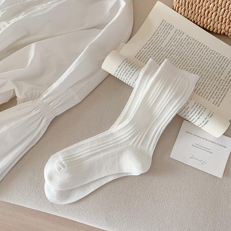 Women's New Autumn Trend Point Yarn Mesh College Wind Tube Pile Pile Cotton Socks