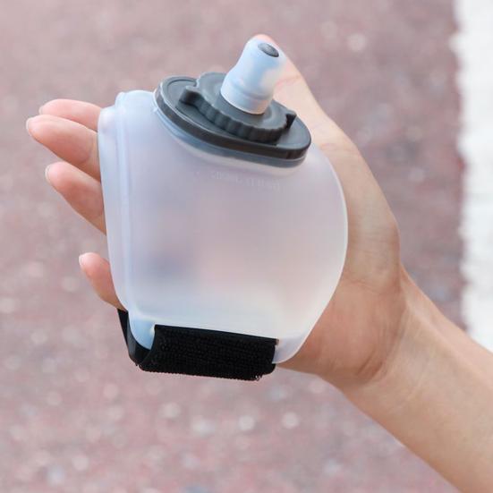 200ML Sports Wrist Water Bottle with Straw Leakproof Portable Lightweight Outdoor Cycling Fitness Travel Adjustable Wristband Squeeze Drinking Cup