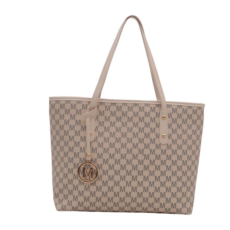 2025 Large Capacity M Letter Autumn/Winter Tote: Versatile European & American Shoulder Handbag