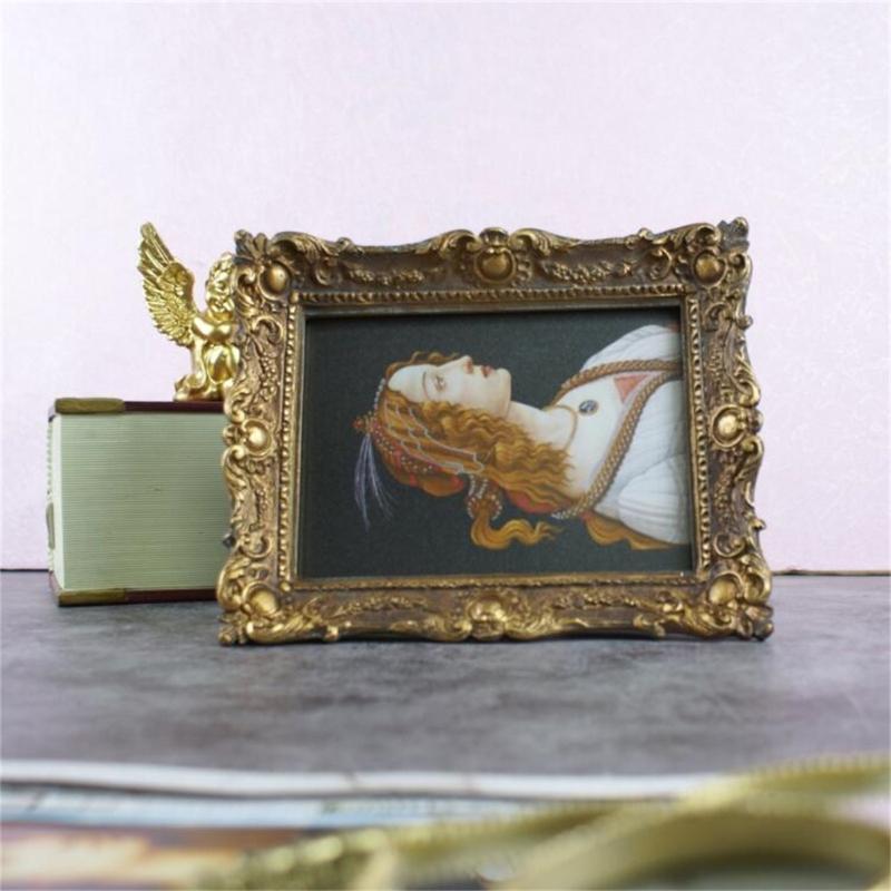 Resins Picture Frame Vintage European Styles Flower Embossed Carvings Photo Frame for Desktop Display or Wall Hanging