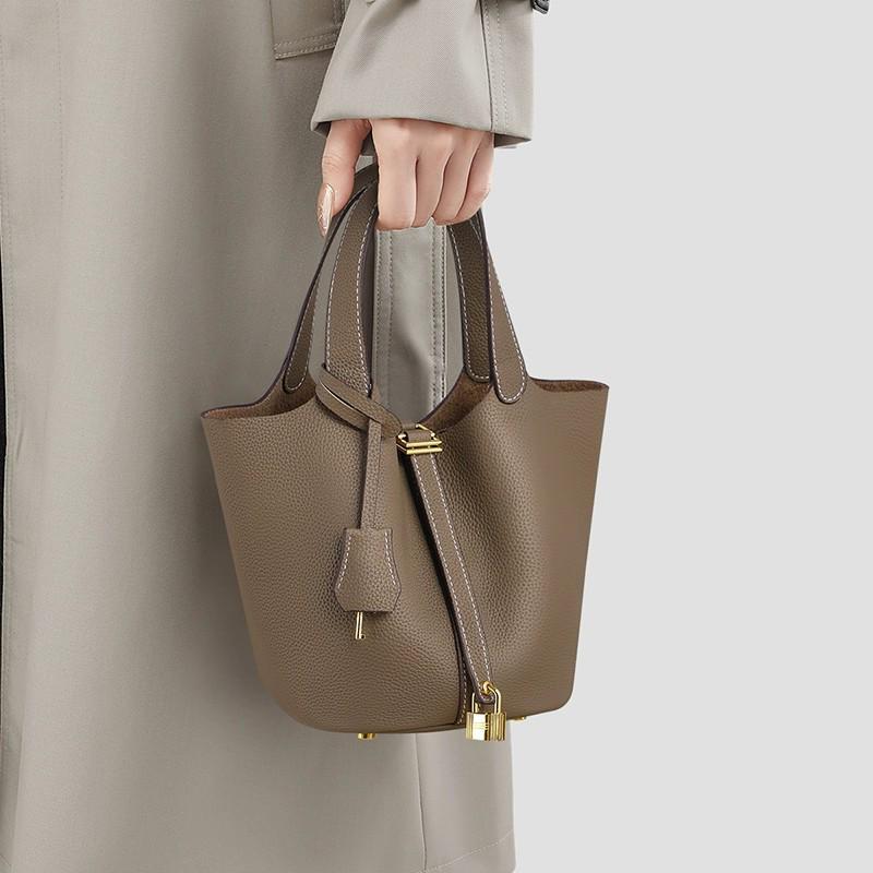 Women's Summer 2025 TOGO Cowhide Bucket Tote Bag