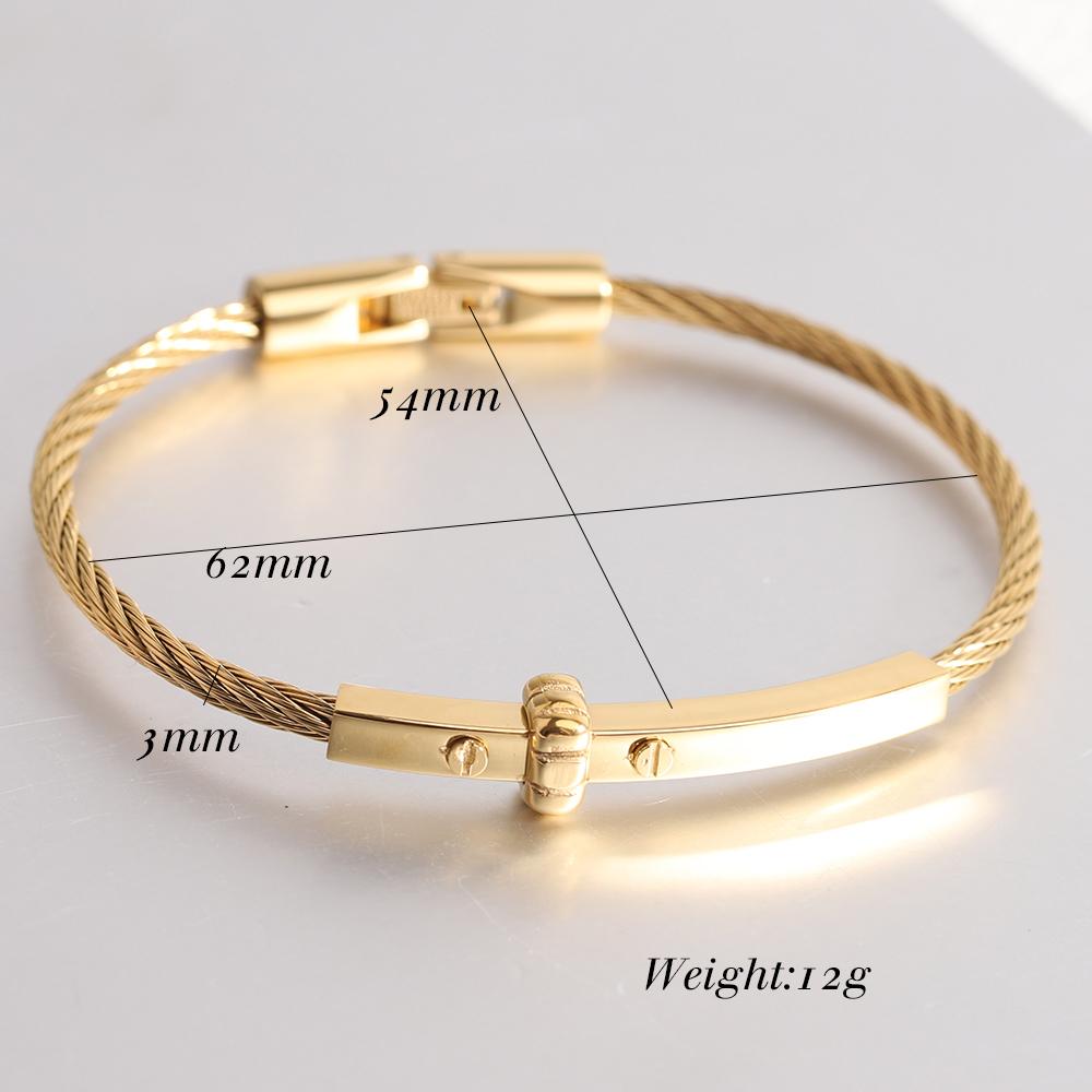 Bracelet Tressé Tendance avec Accent de Barre Métallique - Bijou Durable à Fermoir Magnétique pour Hommes et Femmes