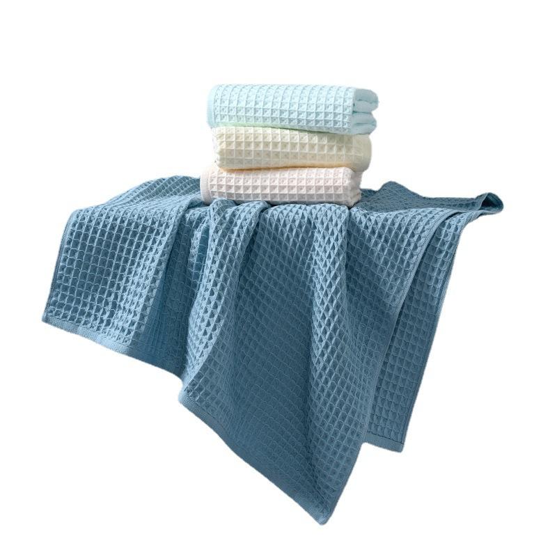 Skin-friendly Durable Soft and Comfortable Class A Cotton Waffle Bath Towel Japanese Cotton Honeycomb Mesh Adult Bath Towel Absorbent and Easy To Dry