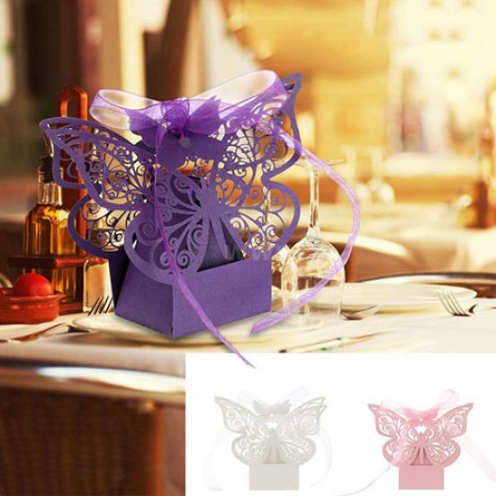 20 ks elegantních vyřezávaných bonboniér se stuhami na narozeninovou svatbu