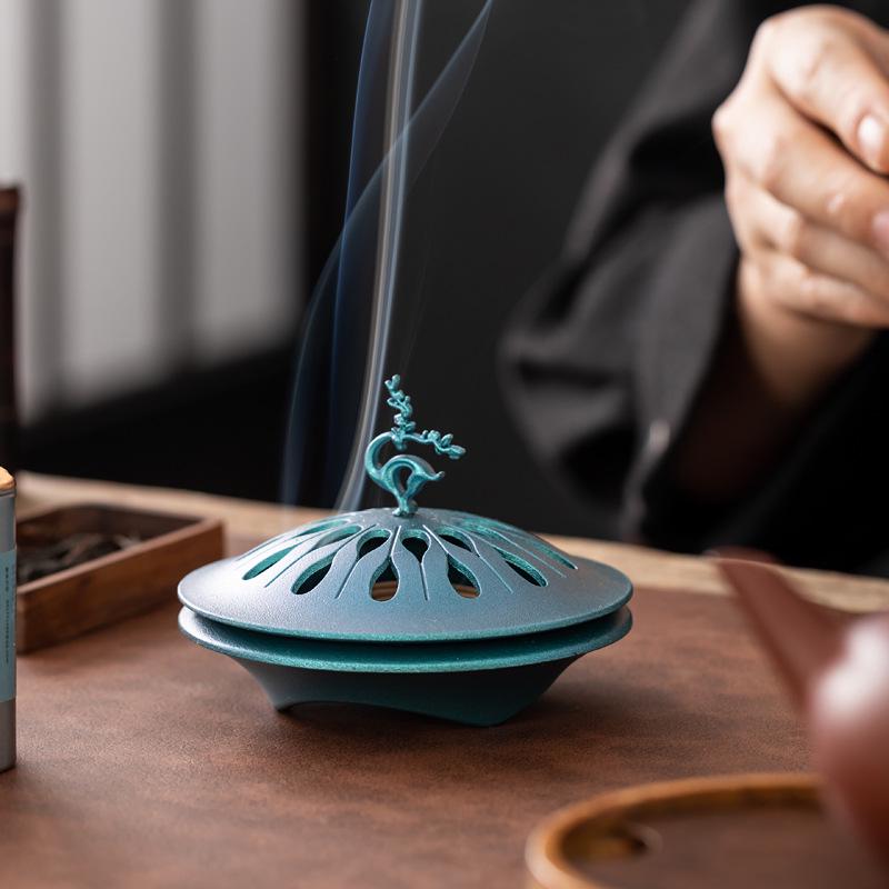 Zen Deer Incense Burner: Auspicious Coil Holder for Desktop or Tea Ceremony with Sandalwood and Agarwood Compatibility