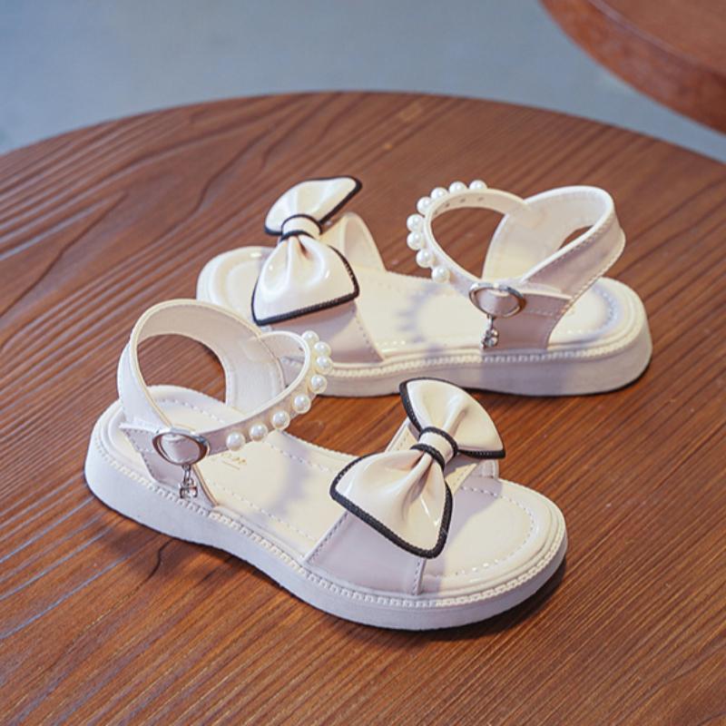 Girls' sandals summer Korean version soft soled princess shoes, big children, little girls, baby students' beach shoes