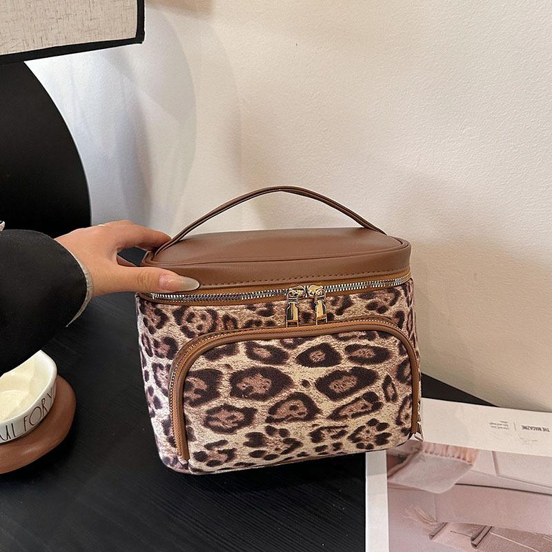 2026 Cosmetic Bag Storage Premium Sense Portable Wash Bag Cosmetic Storage Bag Thousand Birds Plaid Large Capacity Cosmetic Bag 21*15*16cm хаки
