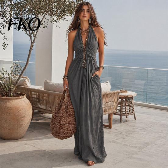 Slimming Long Skirt Dress Women Halter Neck Pleated Maxi Dress, Deep V Sleeveless Drapey Beach Vacation Sundress, Summer Flowy with Pockets