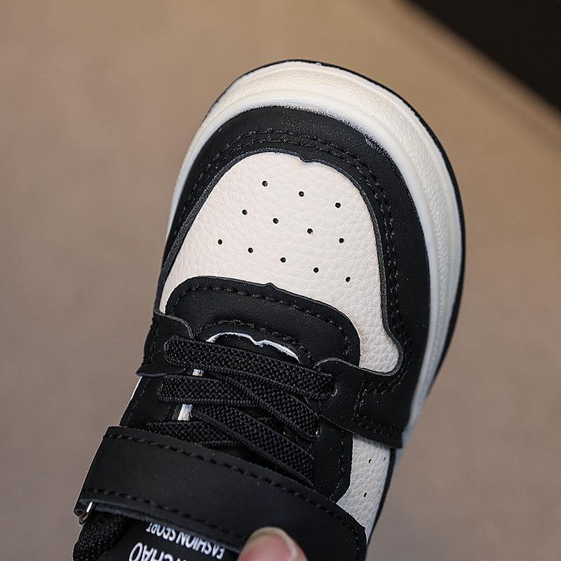 1-3 Years Old Soft Sole Toddler Shoes 4-8 Years Old Children's Fashionable Soft Sole White Shoes Non-slip Breathable Sneakers