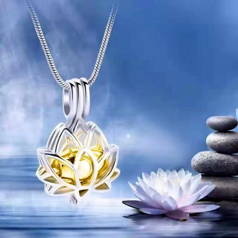 Stainless Steel Hollow Jewelry Heart Shaped Pendant Necklace Lotus Flower Shape Jewelry
