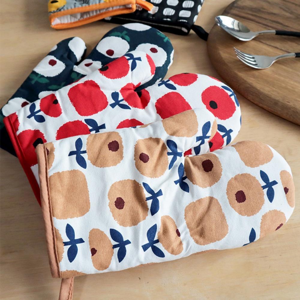 Kitchen Baking Supplies Heated Gloves Anti Temperature Thermal Insulation Oven Gloves Cute Thicken Wristband Cuisine Accessoire