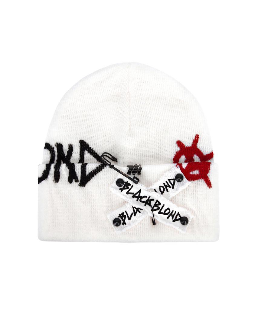 BLACKBLOND Bibbidi Graffiti Logo Patch Beanie (White)