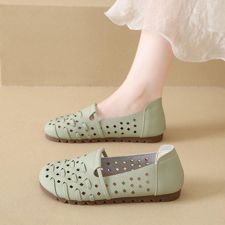 2025 Summer New Breathable Hollow Single Shoes Super Soft Doudou Shoes Soft Sole Soft Surface One Pedal Flat Bottom Shallow Mouth Single Shoes