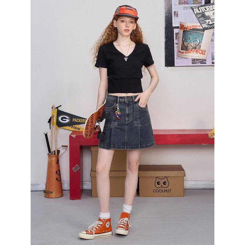 Coolhut American Retro V-Neck Short Knitwear Slim Fit and Slimming 2025 Summer Women's Top