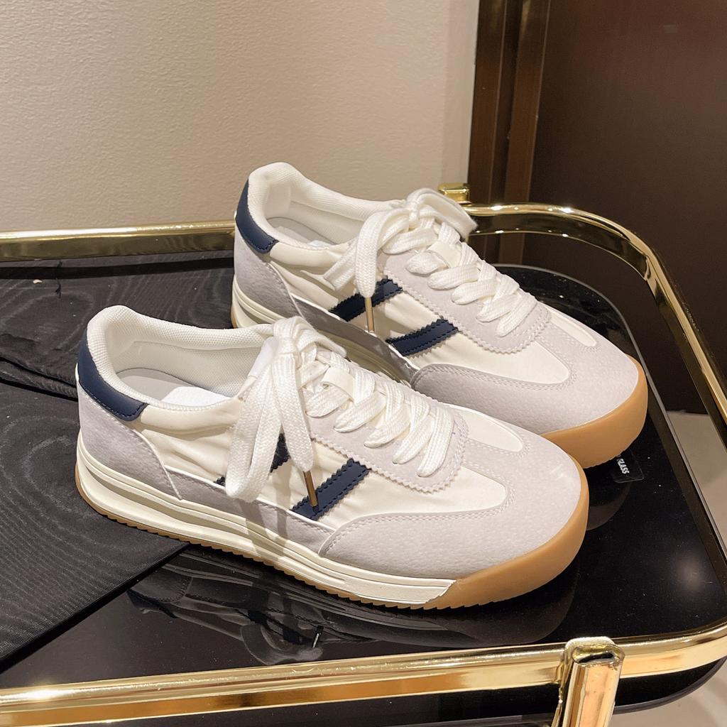 Retro color matching in autumn 2025 new versatile niche temperament college wind breathable soft sole heightening casual women's shoes
